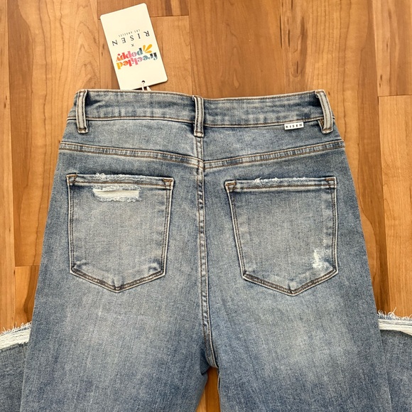 Risen Distressed Blue Jeans - Picture 3 of 3